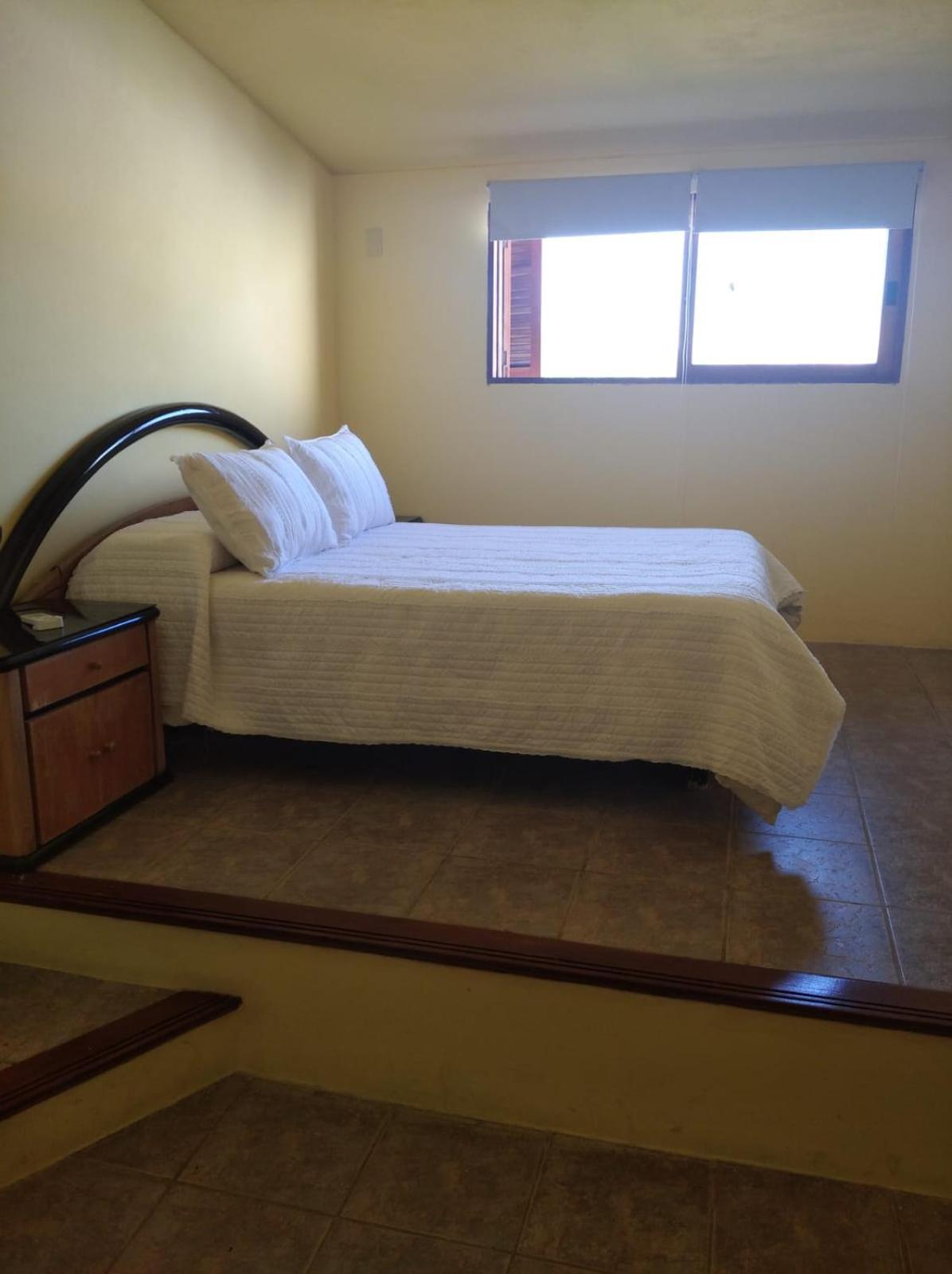 La Casona Del Lago Balneario Ipora Ngoại thất bức ảnh